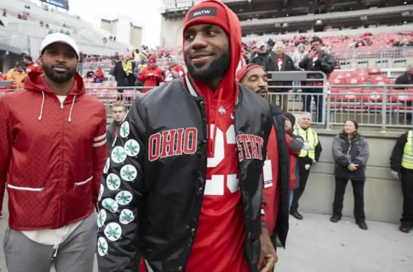 万光证券 再创里程碑！荣誉博士啊，詹皇再获场外成就，体育公益双丰收